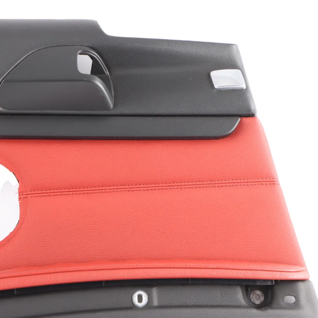 Trasero Izquierdo Lateral Cubierta Panel Forro Cuero Rojo para BMW E92 con número de pieza 7218825 BMW E92 Trasero Izquierdo Lateral Cubierta Panel Forro Cuero Rojo - SKU 7218825 - Número de pieza 7218825