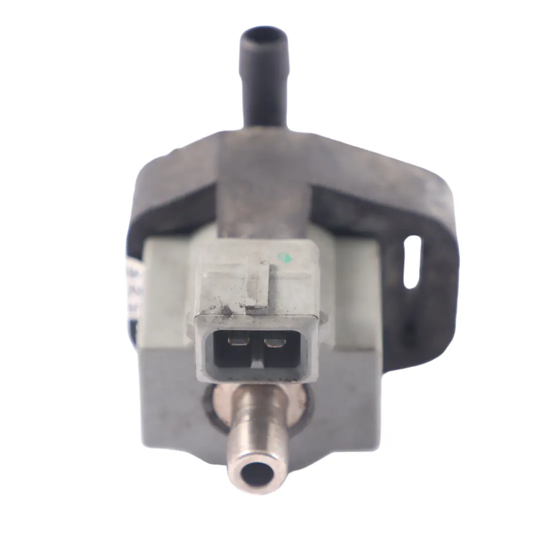 AJV6D Diesel Unterdruck Magnet Ventil für Jaguar XJ XF 250 X351 3.0 mit Teilenummer 72268701 Jaguar XJ XF 250 X351 3.0 AJV6D Diesel Unterdruck Magnet Ventil - SKU 72268701 - Teilenummer 72268701