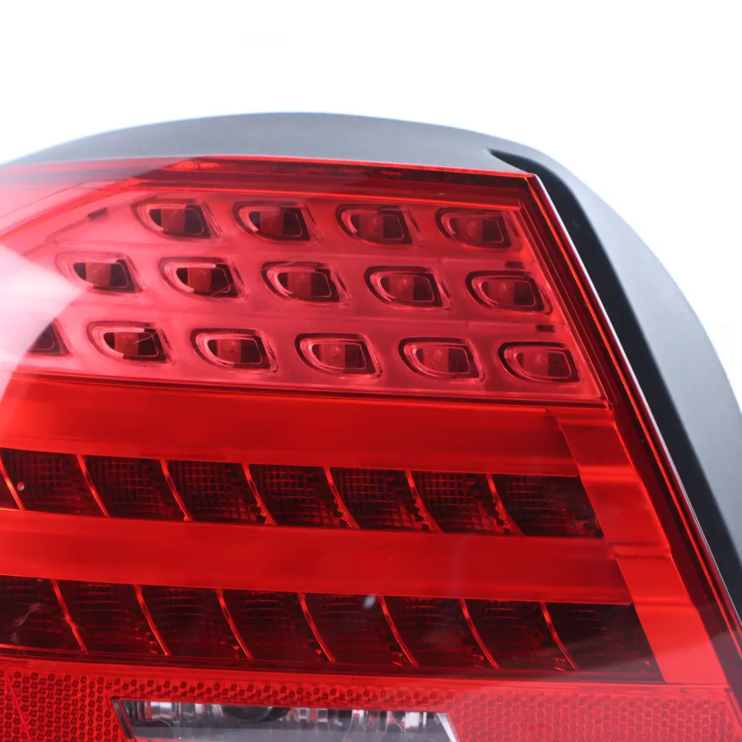 Fanale Posteriore Pannello Laterale Sinistro per BMW E93 LCI Cabrio con numero di parte 7252091 BMW E93 LCI Cabrio Fanale Posteriore Pannello Laterale Sinistro - SKU 7252091 - Numero di parte 7252091