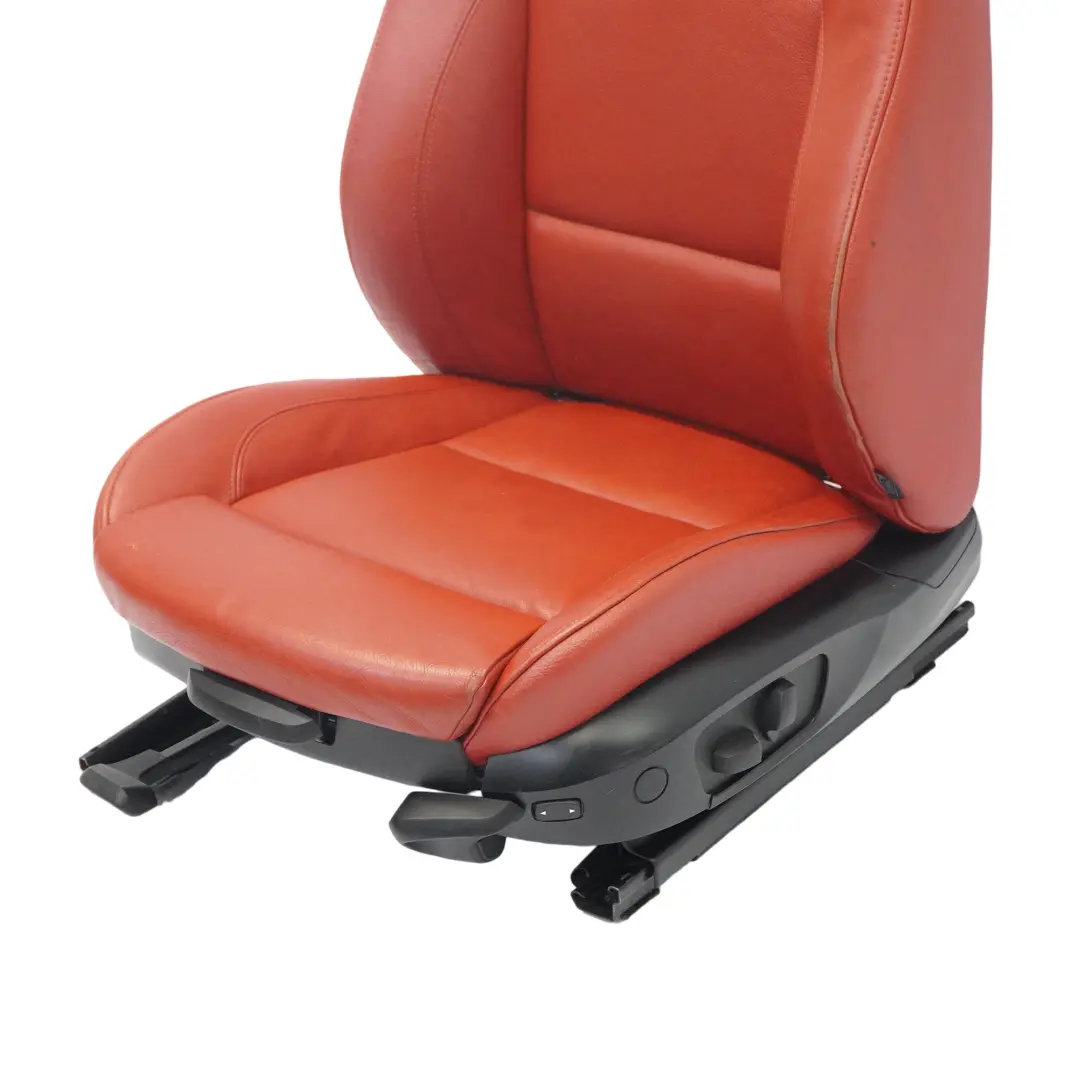 Fotel M Sport Lewy Przód Grzany Skóra Dakota Czerowna do BMW E92 LCI o numerze 7253099 BMW E92 LCI Fotel M Sport Lewy Przód Grzany Skóra Dakota Czerowna - SKU 7253099-3 - Numer Części 7253099