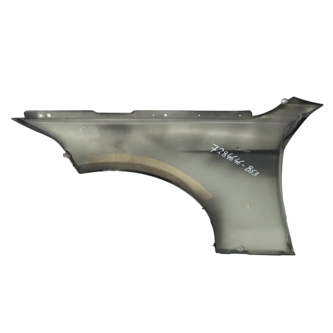 Panel Lateral Delantero Derecho Guardabarros Black Sapphire - 475 para BMW F20 F22 con número de pieza 7284646 BMW F20 F22 Panel Lateral Delantero Derecho Guardabarros Black Sapphire - 475 - SKU 7284646-BS3 - Número de pieza 7284646