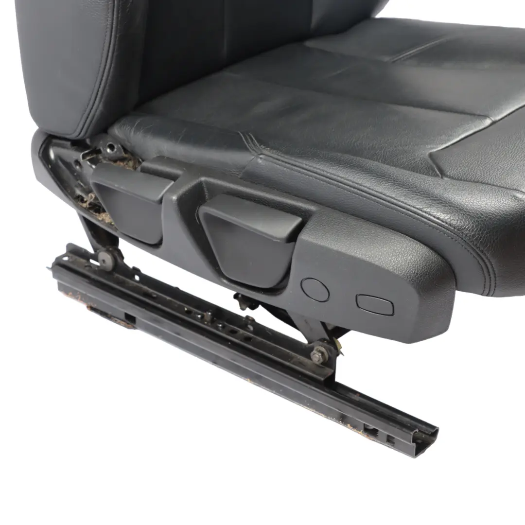 Fotel Prawy Przód Podgrzewany Skóra Dakota Czarna Lumbar do BMW F30 o numerze 7295110 BMW F30 Fotel Prawy Przód Podgrzewany Skóra Dakota Czarna Lumbar - SKU 7295110-8 - Numer Części 7295110