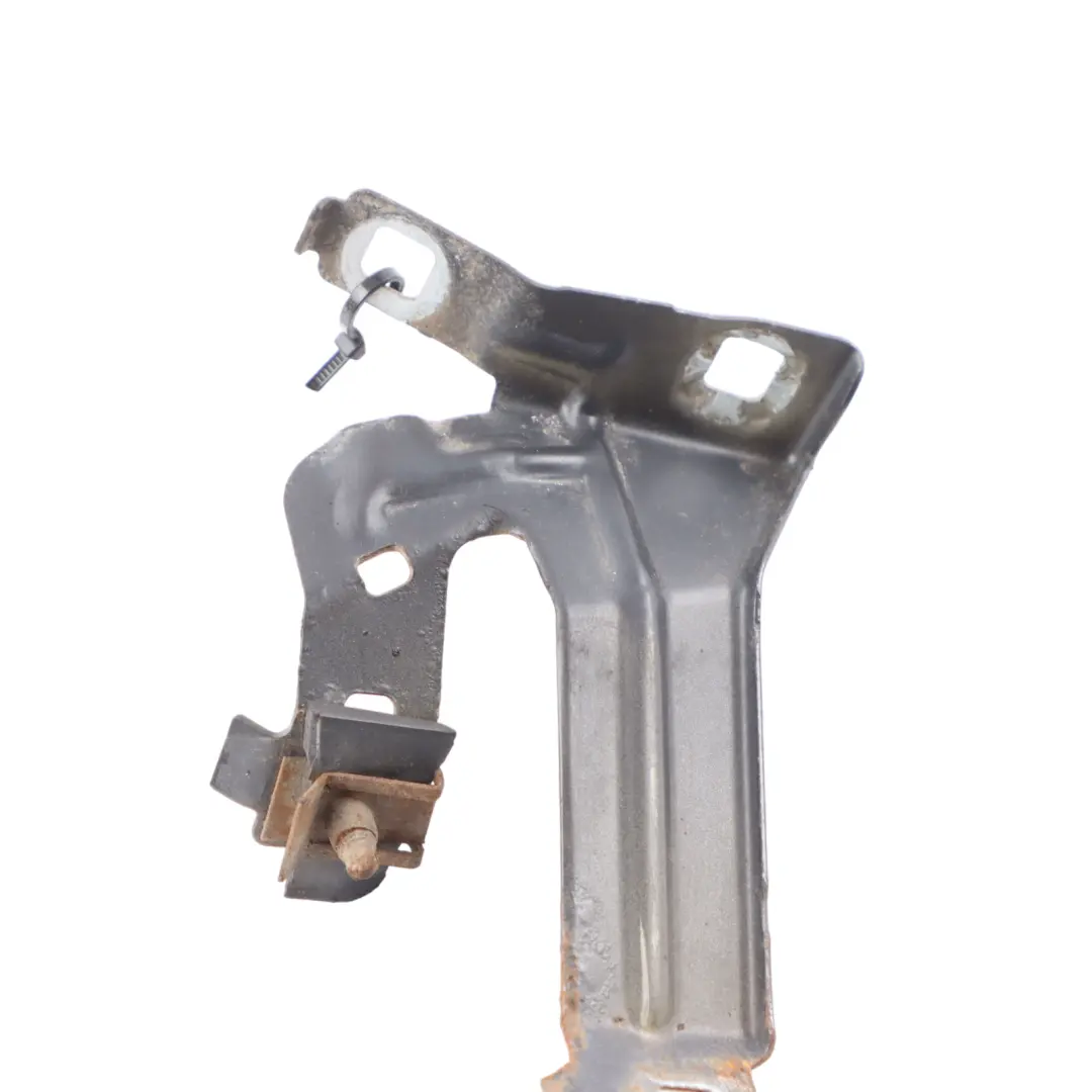 Support de montage pour garde boue avant gauche gris minéral B39 pour BMW F30 à propos du numéro de pièce 7298037 BMW F30 Support de montage pour garde boue avant gauche gris minéral B39 - SKU 7298037-MG - Numéro de pièce 7298037