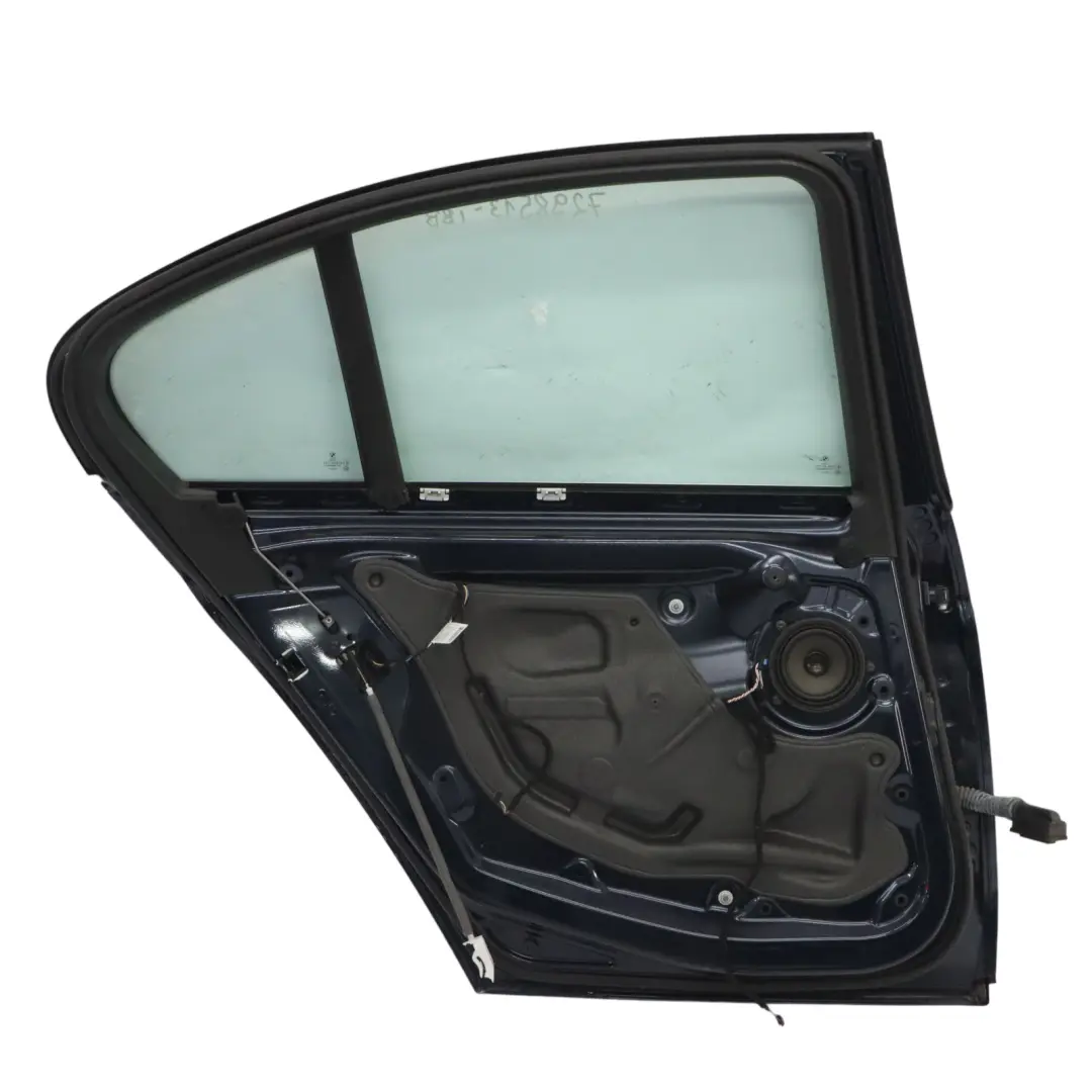 Puerta Trasera Izquierda Imperial Blau Brillant Blue Metallic - A89 para BMW F30 con número de pieza 7298513 BMW F30 Puerta Trasera Izquierda Imperial Blau Brillant Blue Metallic - A89 - SKU 7298513-IBB - Número de pieza 7298513