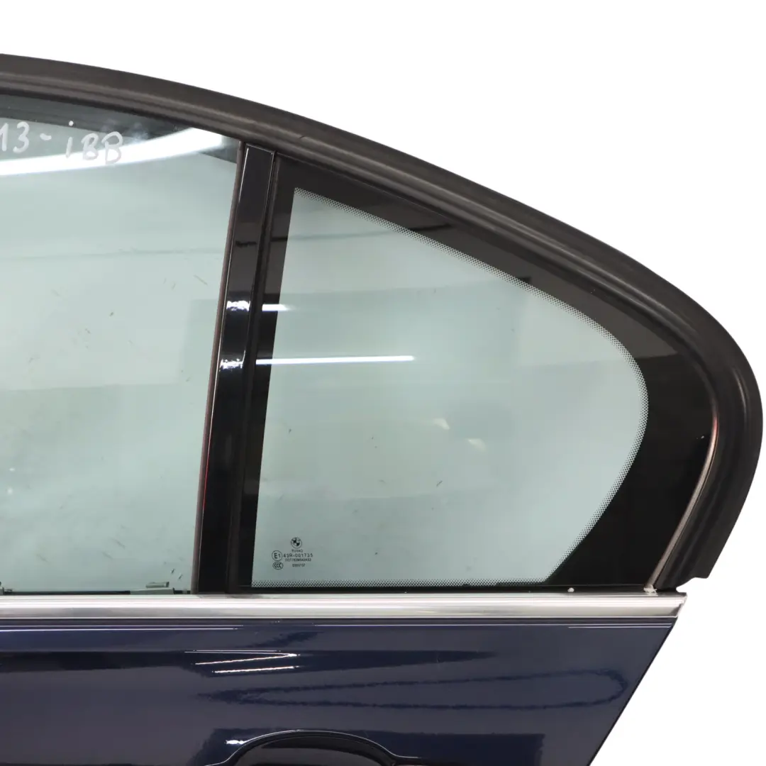 Drzwi Lewe Tylne Imperialblau Niebieski Metalik Metallic - A89 do BMW F30 o numerze 7298513 BMW F30 Drzwi Lewe Tylne Imperialblau Niebieski Metalik Metallic - A89 - SKU 7298513-IBB - Numer Części 7298513