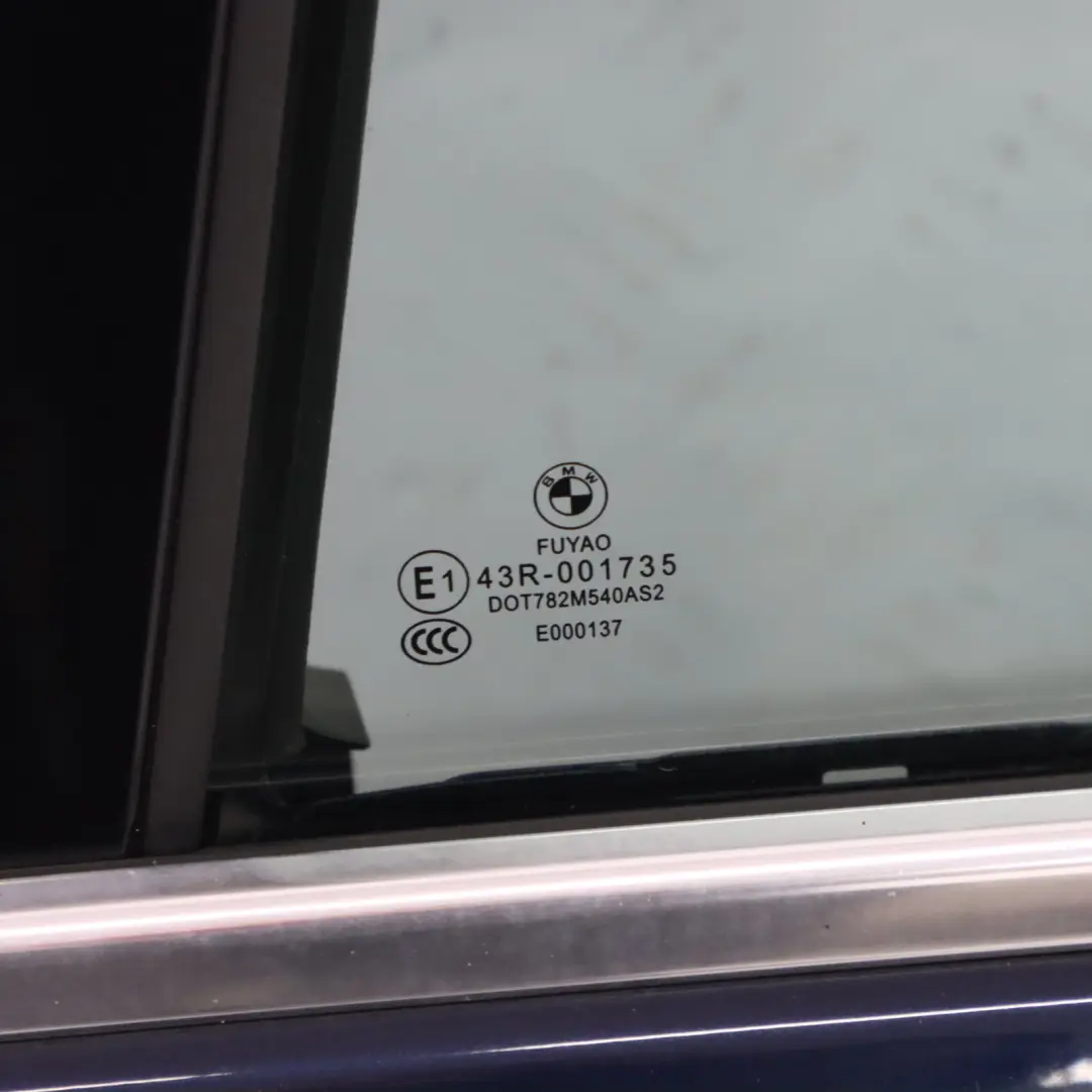 Türverkleidung Hinten Links Imperial Blau Brillant Blau Metallic - A89 für BMW F30 mit Teilenummer 7298513 BMW F30 Türverkleidung Hinten Links Imperial Blau Brillant Blau Metallic - A89 - SKU 7298513-IBB - Teilenummer 7298513