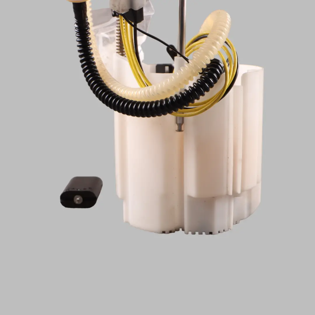 Pump BMW F40 F44 Gran Coupe Mini F54 Diesel Sender Unit to Fuel Tank with Part number 7300466 Fuel Tank Pump BMW F40 F44 Gran Coupe Mini F54 Diesel Sender Unit - SKU 7300466 - Part number 7300466
