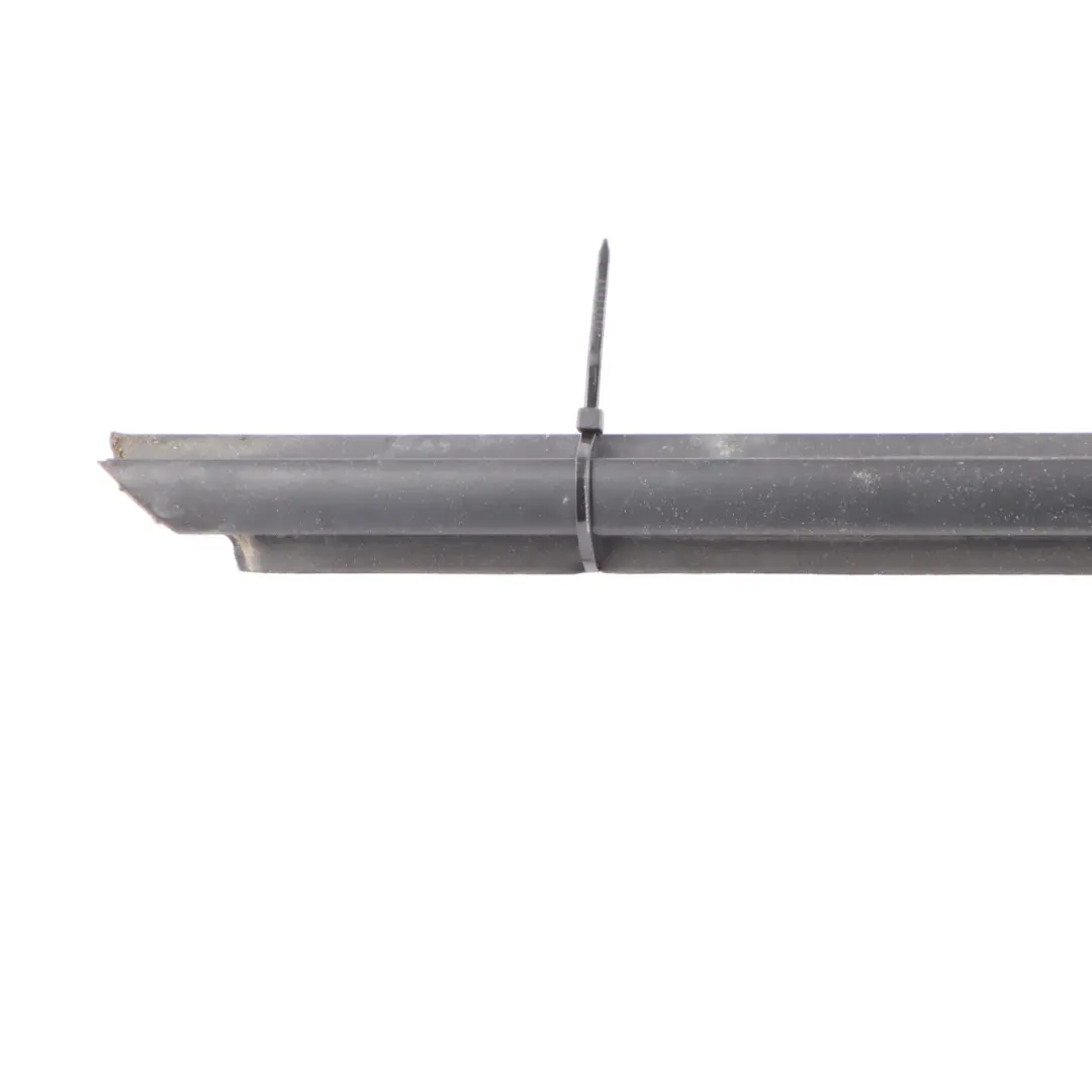 Front Door Right O/S Seal Gasket Rubber Weatherstrip Outer to BMW F36 with Part number 7310200 BMW F36 Front Door Right O/S Seal Gasket Rubber Weatherstrip Outer - SKU 7310200 - Part number 7310200