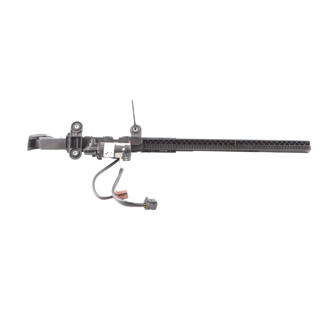 Alimentatore Cintura Anteriore Braccio Rinvio Motore Sinistro per BMW E92 M3 con numero di parte 7334635 BMW E92 M3 Alimentatore Cintura Anteriore Braccio Rinvio Motore Sinistro - SKU 7334635 - Numero di parte 7334635