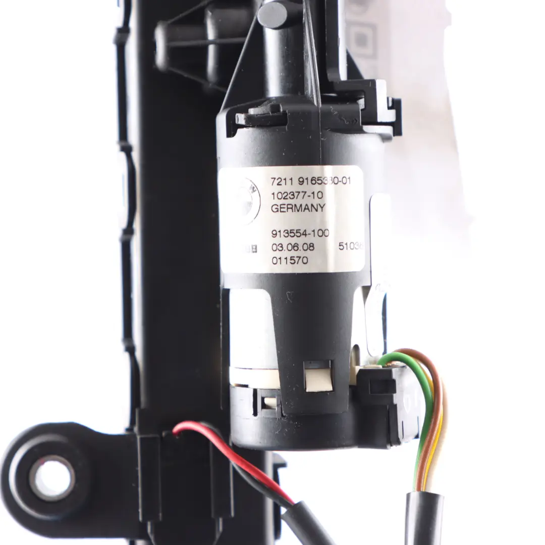 Belt Feeder Front Right O/S Handover Arm Motor to BMW E92 M3 Seat with Part number 7334636 BMW E92 M3 Seat Belt Feeder Front Right O/S Handover Arm Motor - SKU 7334636 - Part number 7334636