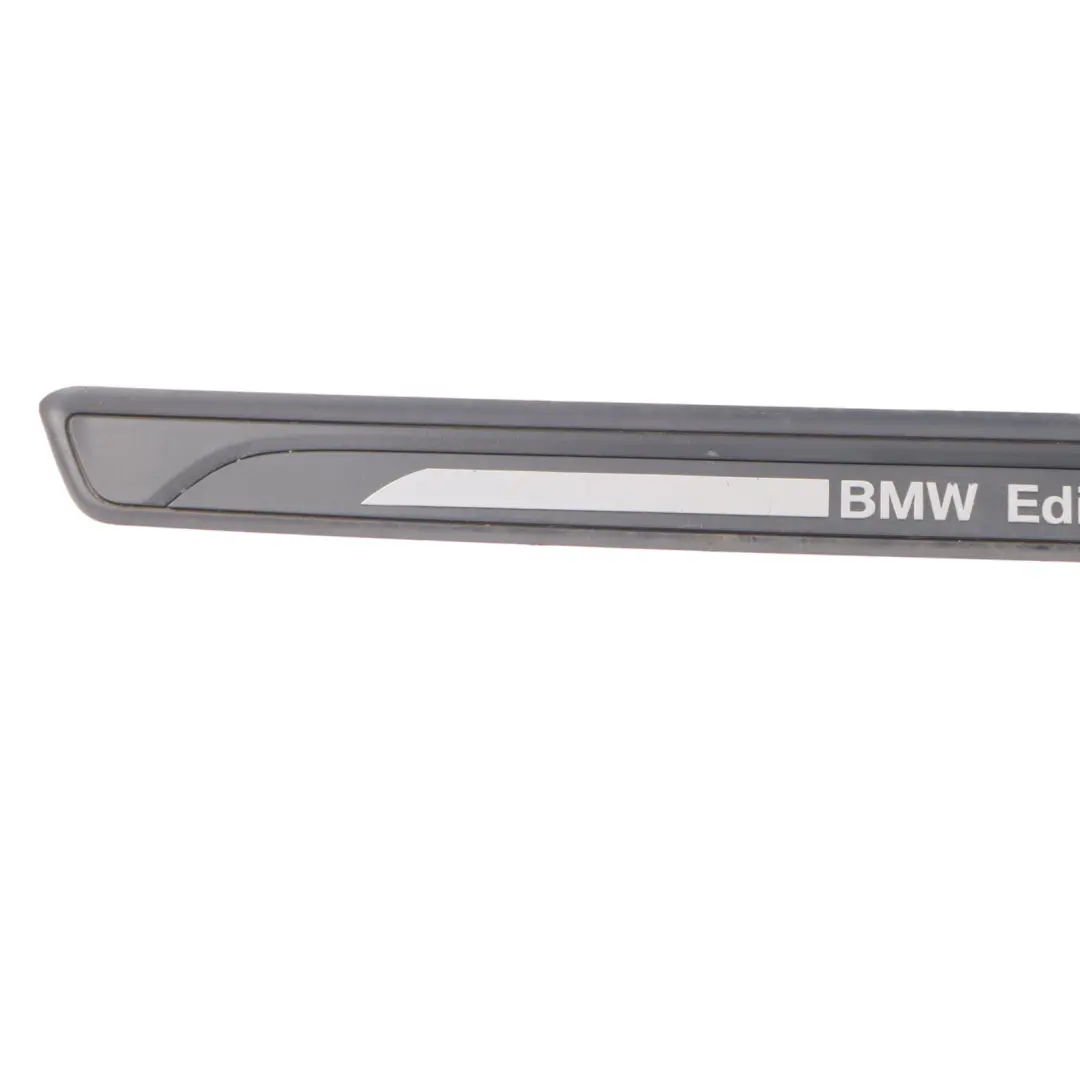Tapa de puerta Tira de umbral Delantero Izquierdo Trim para BMW E88 Sport con número de pieza 7335113 BMW E88 Sport Tapa de puerta Tira de umbral Delantero Izquierdo Trim - SKU 7335113 - Número de pieza 7335113