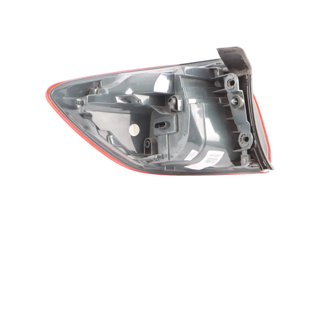 BMW F31 LCI Luz Trasera En El Panel Lateral Derecho - SKU 7372210-2 - Número de pieza 7372210
