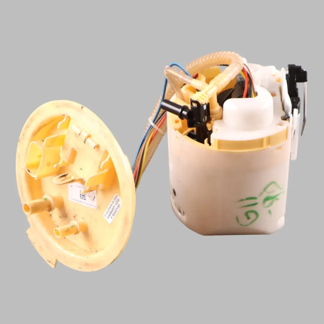 Pump Diesel BMW G11 G12 B47 B57 Diesel Sender Unit to Fuel Tank with Part number 7411798 Fuel Tank Pump Diesel BMW G11 G12 B47 B57 Diesel Sender Unit - SKU 7467716 - Part number 7411798