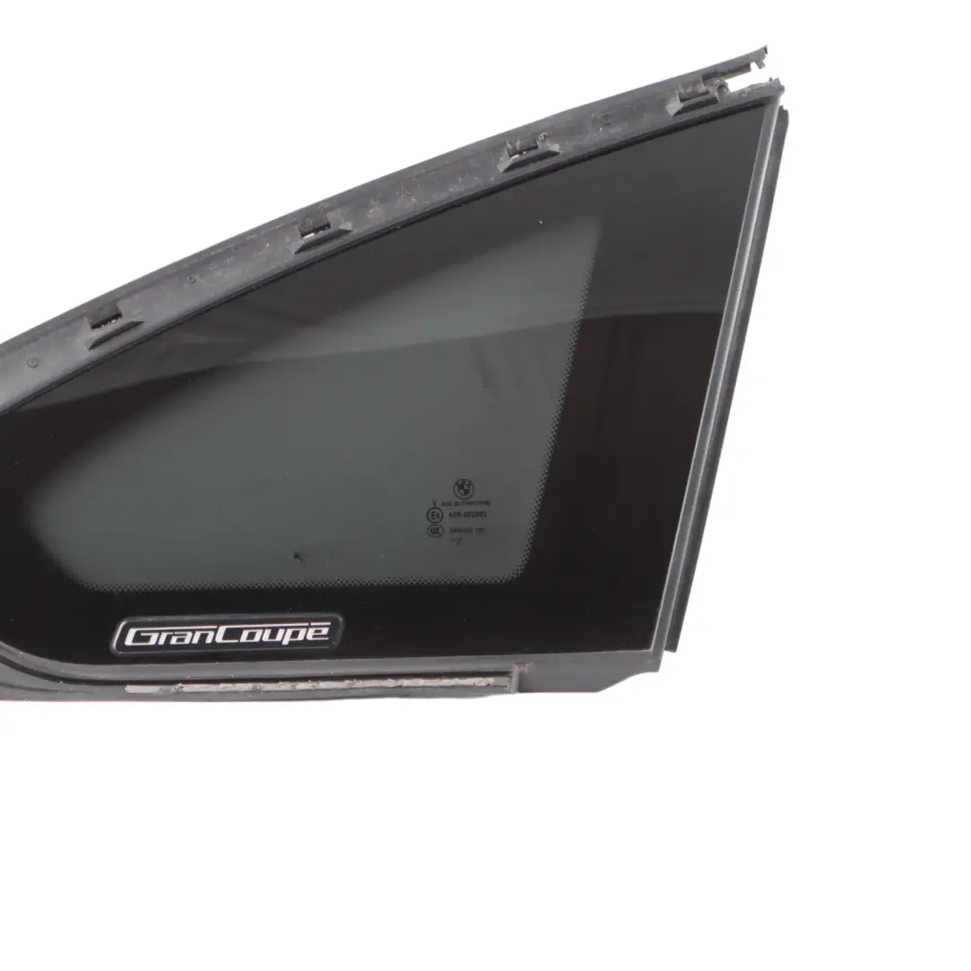 Ventana Lateral Trasera Junta Embellecedor Derecho Cristal Fijo para BMW F36 con número de pieza 7412026 BMW F36 Ventana Lateral Trasera Junta Embellecedor Derecho Cristal Fijo - SKU 7412026 - Número de pieza 7412026