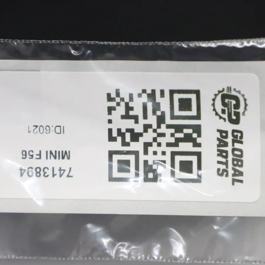 Sedile Posteriore Sinistro Schienale Panno Pelle Nero Carbonio per Mini Cooper F56 con numero di parte 7413894 Mini Cooper F56 Sedile Posteriore Sinistro Schienale Panno Pelle Nero Carbonio - SKU 7413894 - Numero di parte 7413894