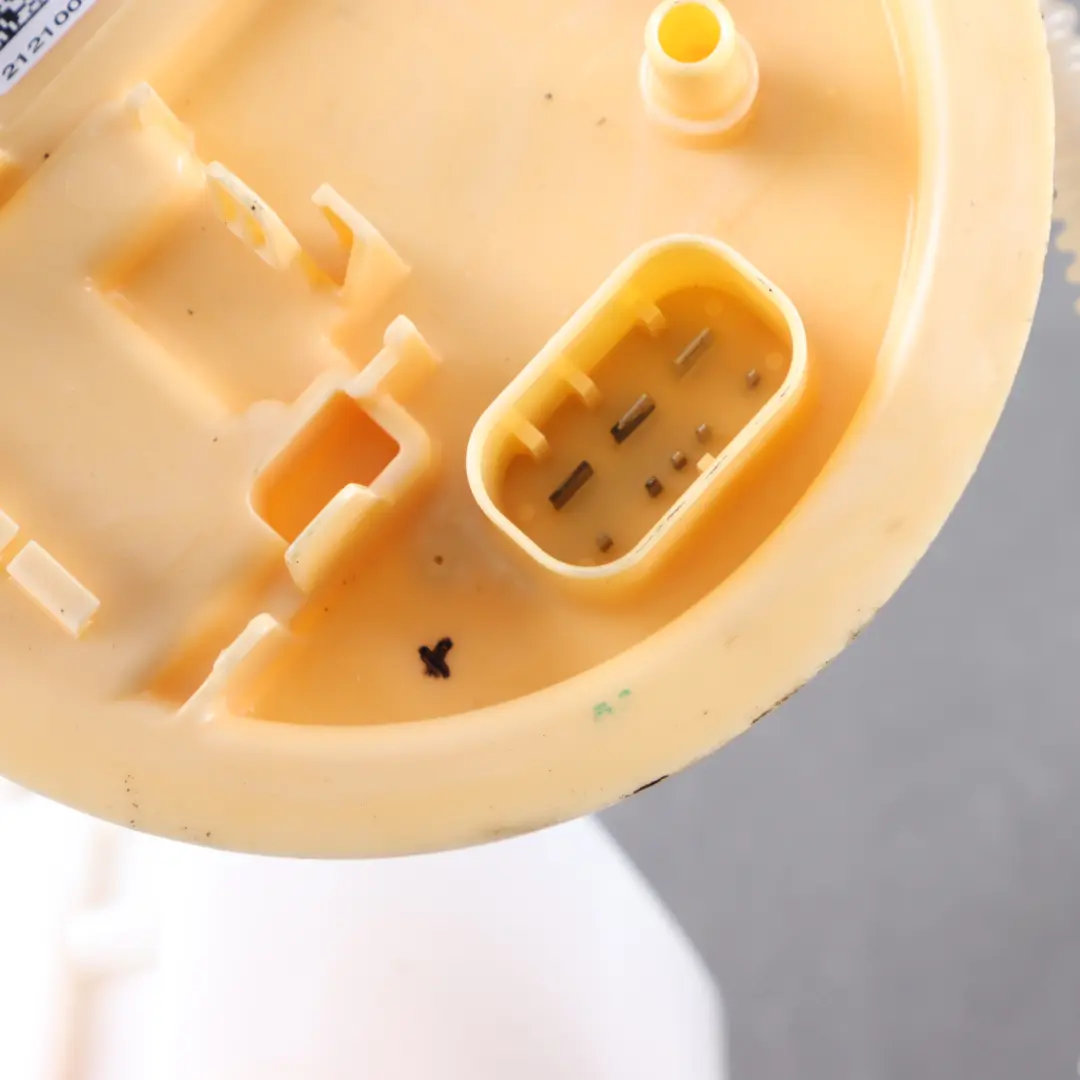 Pump BMW G20 G21 B47 B57 Diesel Sender Delivery Unit to Fuel with Part number 7473447 Fuel Pump BMW G20 G21 B47 B57 Diesel Sender Delivery Unit - SKU 7473447 - Part number 7473447