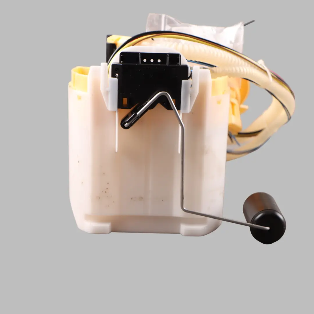 Pump BMW G20 G21 B47 B57 Diesel Sender Delivery Unit to Fuel with Part number 7473447 Fuel Pump BMW G20 G21 B47 B57 Diesel Sender Delivery Unit - SKU 7473447 - Part number 7473447