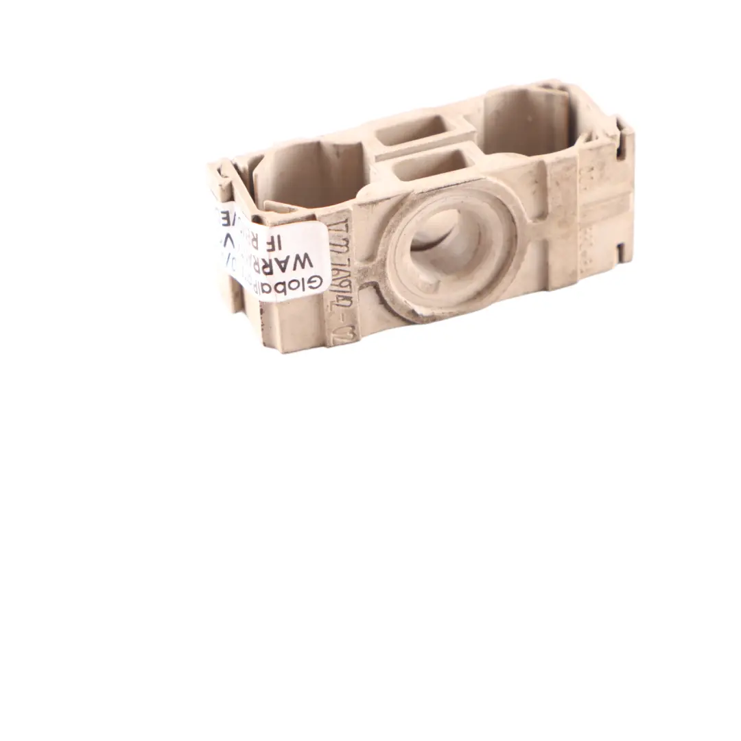 Pipe Clip BMW F10 F11 F12 F13 X5 F15 Transmission Oil Coolant Pipe Clamp to with Part number 7619742 Pipe Clip BMW F10 F11 F12 F13 X5 F15 Transmission Oil Coolant Pipe Clamp - SKU 7619742 - Part number 7619742