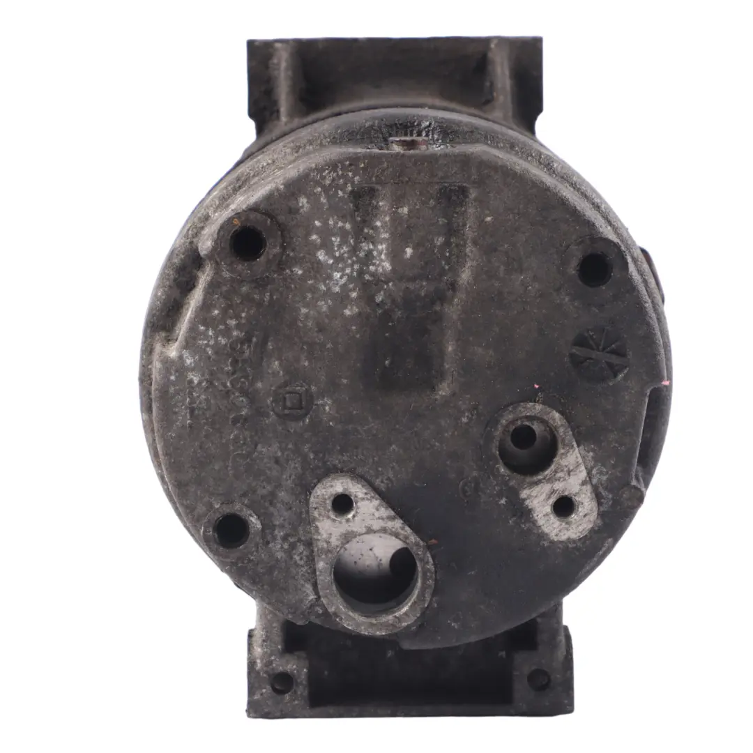 Compresor Aire Acondicionado Bomba para Renault Trafic II Opel Vivaro A con número de pieza 7700105765 Renault Trafic II Opel Vivaro A Compresor Aire Acondicionado Bomba - SKU 7700105765 - Número de pieza 7700105765