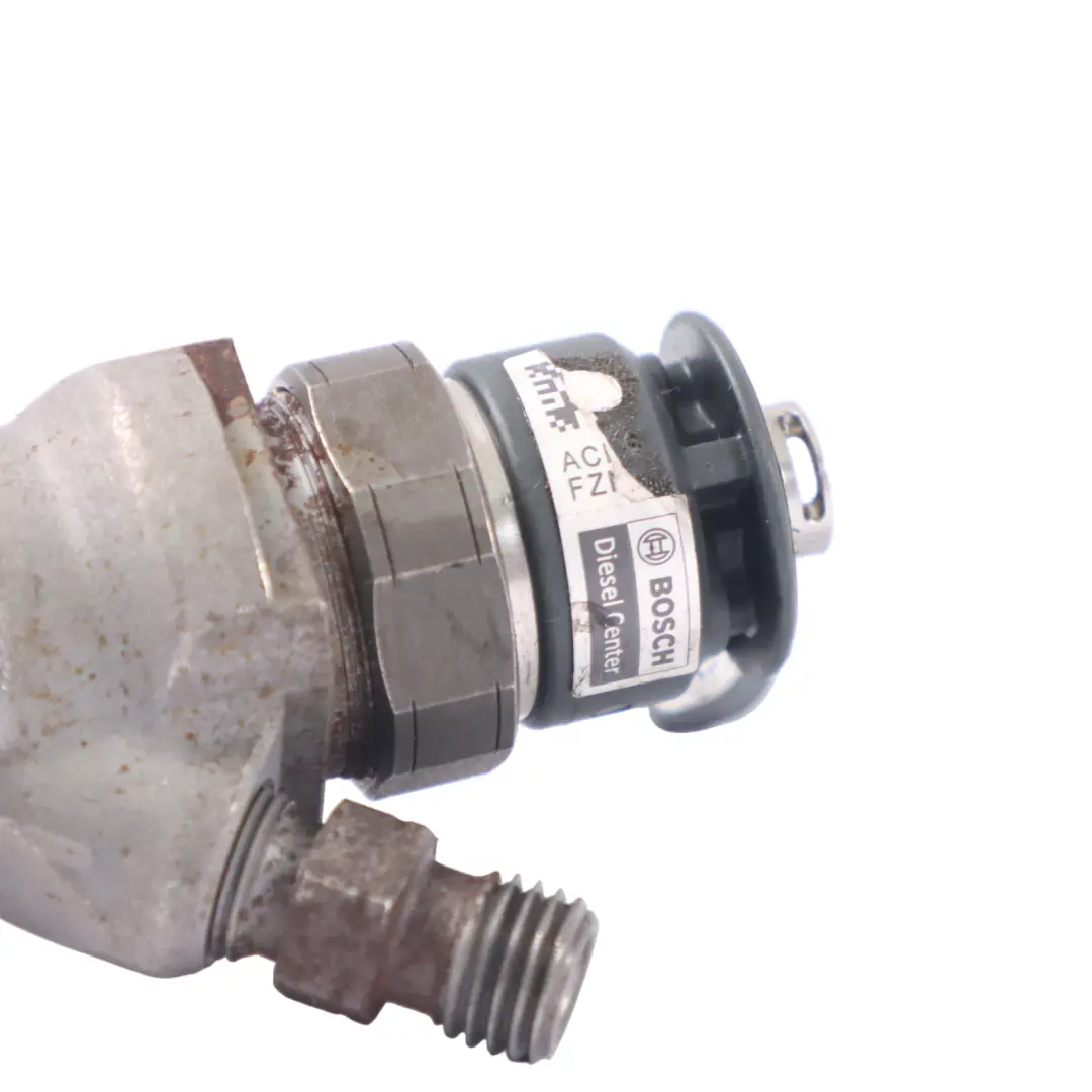 N47 Iniettore carburante per BMW E81 E87 LCI E90 E91 E92 F20 F30 118d 318d con numero di parte 7798446 BMW E81 E87 LCI E90 E91 E92 F20 F30 118d 318d N47 Iniettore carburante - SKU 7798446-1 - Numero di parte 7798446