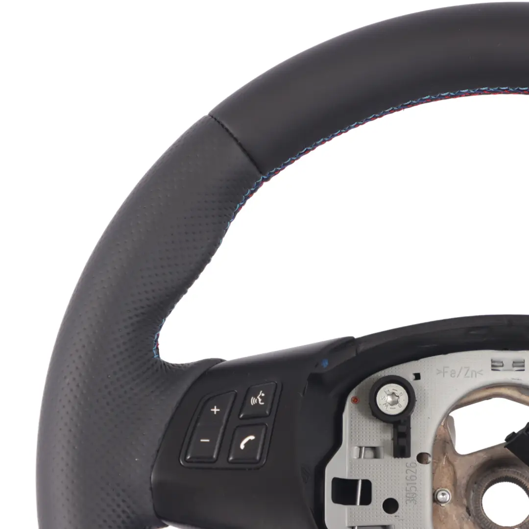 NUOVO Pelle Nera M Sport Spessa Multifunzione per Volante BMW E90 E92 E93 M3 con numero di parte 7839114 Volante BMW E90 E92 E93 M3 NUOVO Pelle Nera M Sport Spessa Multifunzione - SKU 7839114-4 - Numero di parte 7839114