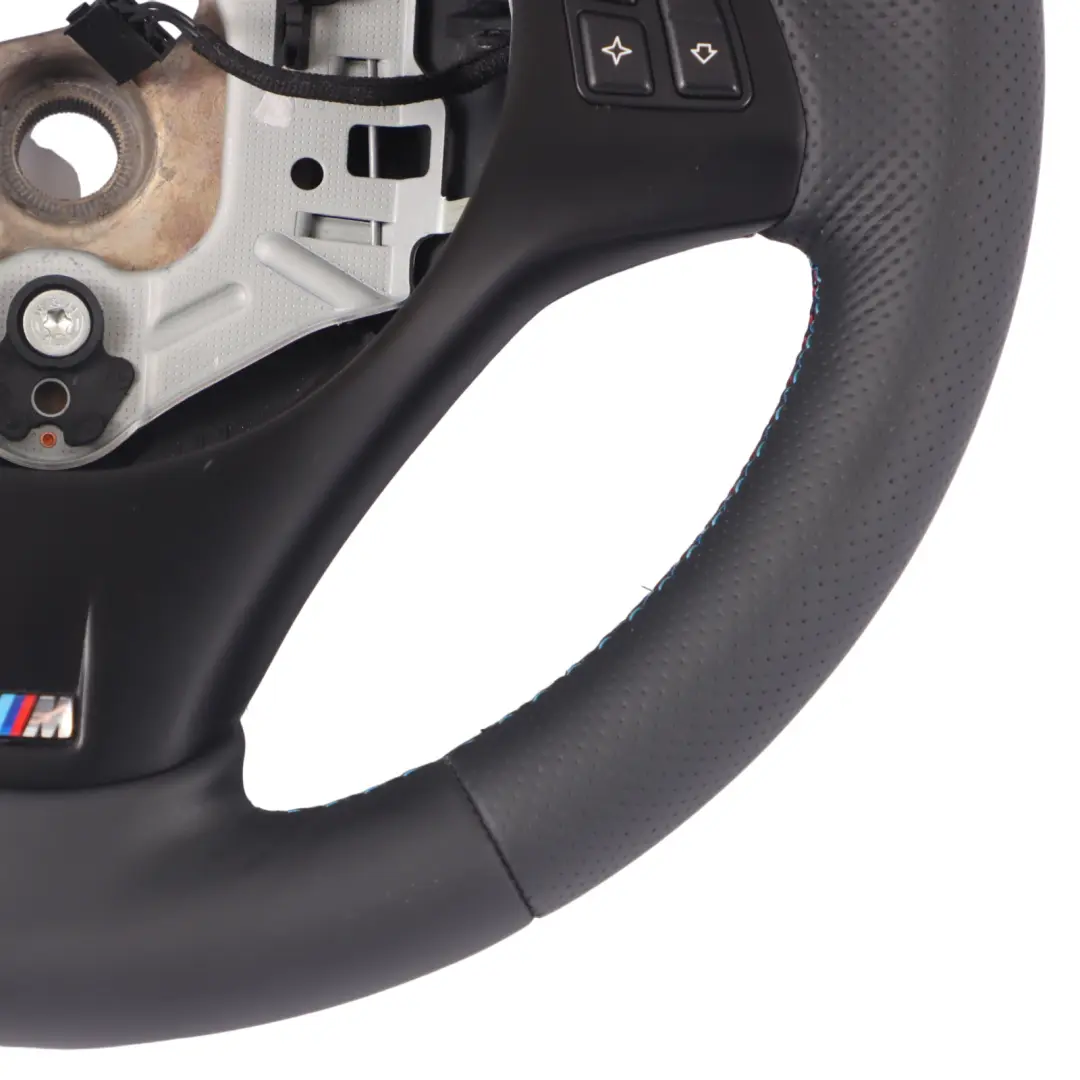 NUOVO Pelle Nera M Sport Spessa Multifunzione per Volante BMW E90 E92 E93 M3 con numero di parte 7839114 Volante BMW E90 E92 E93 M3 NUOVO Pelle Nera M Sport Spessa Multifunzione - SKU 7839114-4 - Numero di parte 7839114