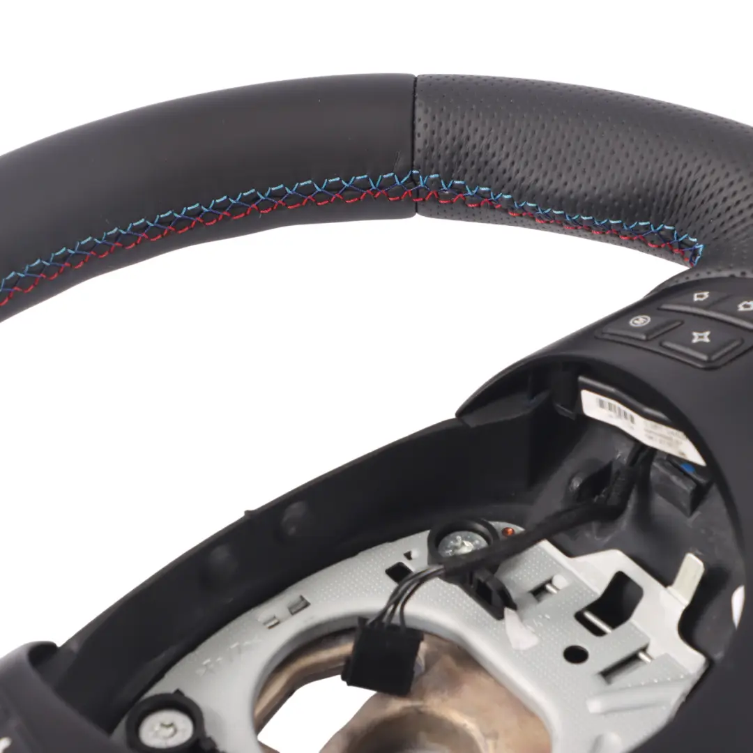 NUOVO Pelle Nera M Sport Spessa Multifunzione per Volante BMW E90 E92 E93 M3 con numero di parte 7839114 Volante BMW E90 E92 E93 M3 NUOVO Pelle Nera M Sport Spessa Multifunzione - SKU 7839114-4 - Numero di parte 7839114