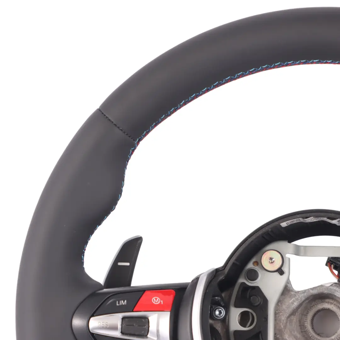 NUOVO NERO Pelle M Sport Riscaldato per Volante BMW F80 M3 F82 F83 M4 F87 M2 con numero di parte 7847607 Volante BMW F80 M3 F82 F83 M4 F87 M2 NUOVO NERO Pelle M Sport Riscaldato - SKU 7847607-2 - Numero di parte 7847607