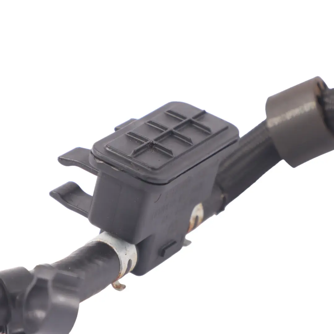 Pipe Hose Pressure Sensor Unit to Audi Q3 8U Fuel with Part number 7N0127242 Audi Q3 8U Fuel Pipe Hose Pressure Sensor Unit - SKU 7N0127242 - Part number 7N0127242