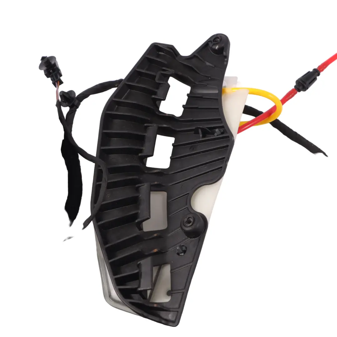 sportowy fotel z podparciem lędźwiowym przedni lewy do BMW F33 F83 M4 o numerze 8058227 BMW F33 F83 M4 sportowy fotel z podparciem lędźwiowym przedni lewy - SKU 8058227 - Numer Części 8058227