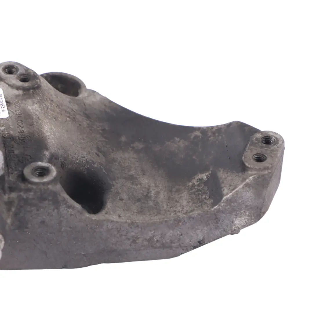 Alternador Generador Soporte Soporte para Renault Trafic II con número de pieza 8200183234 Renault Trafic II Alternador Generador Soporte Soporte - SKU 8200183234 - Número de pieza 8200183234