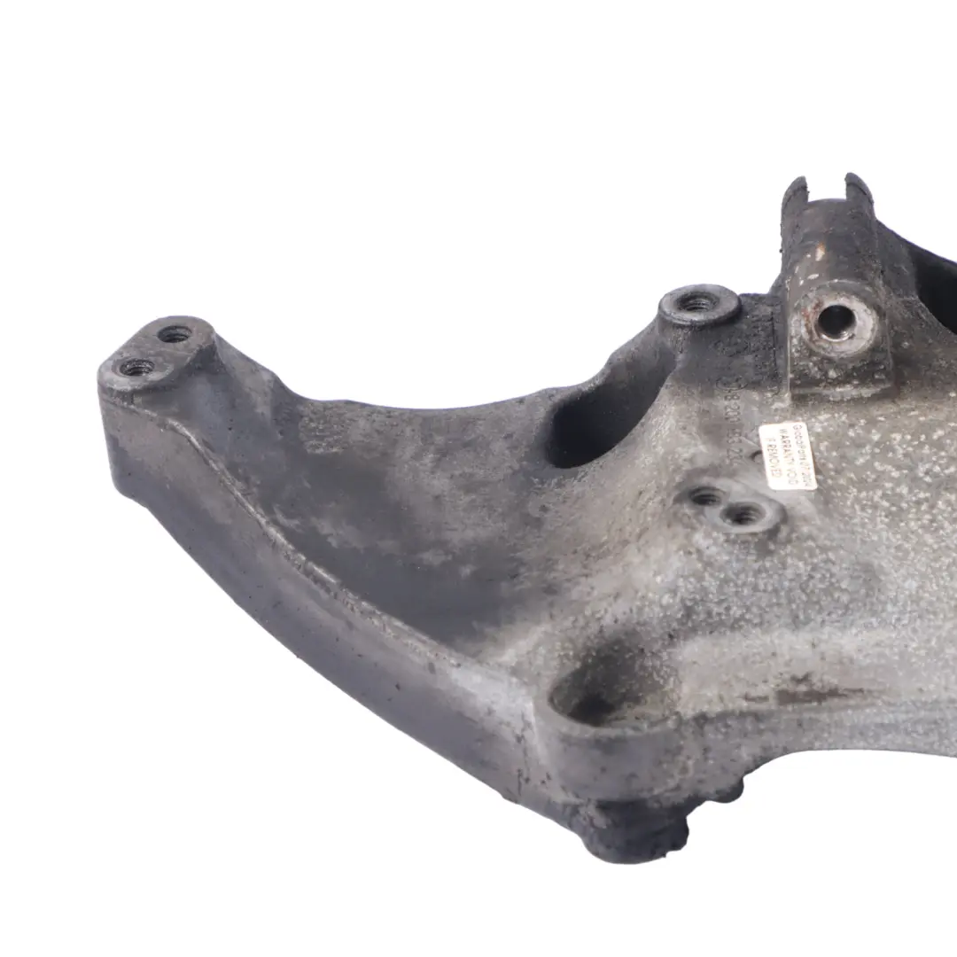 Lichtmaschinen Halterung für Renault Trafic II mit Teilenummer 8200183234 Renault Trafic II Lichtmaschinen Halterung - SKU 8200183234 - Teilenummer 8200183234