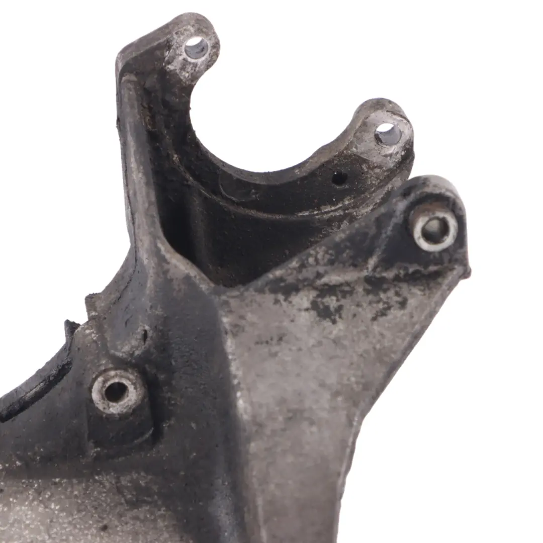 Renault Trafic II Wspornik Uchwyt Mocowanie Alternatora - SKU 8200183234 - Numer Części 8200183234