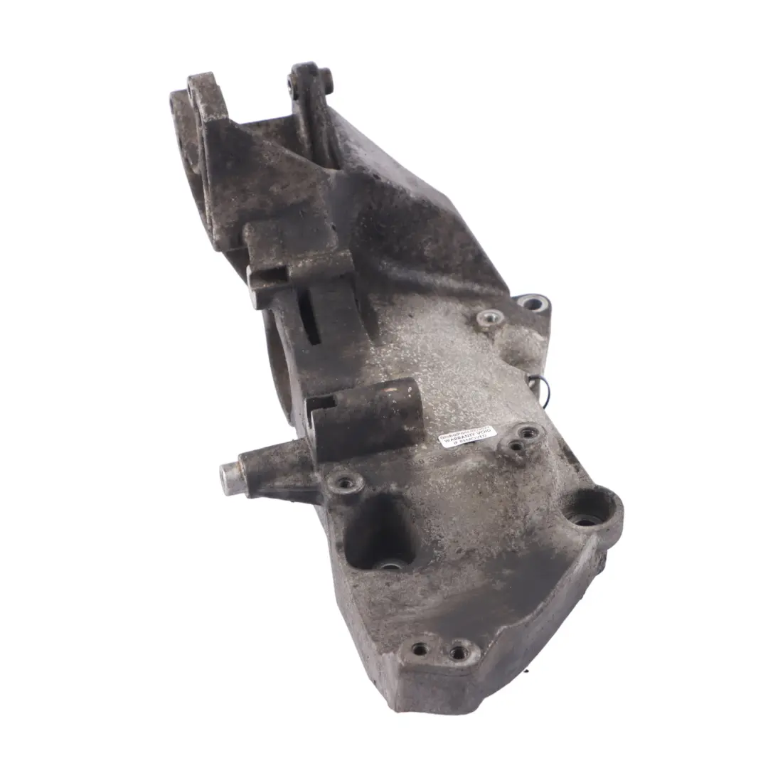Renault Trafic II Alternatore Generatore Staffa Supporto Montaggio - SKU 8200183234 - Numero di parte 8200183234