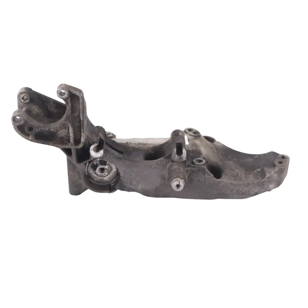 Renault Trafic II Wspornik Uchwyt Mocowanie Alternatora - SKU 8200183234 - Numer Części 8200183234
