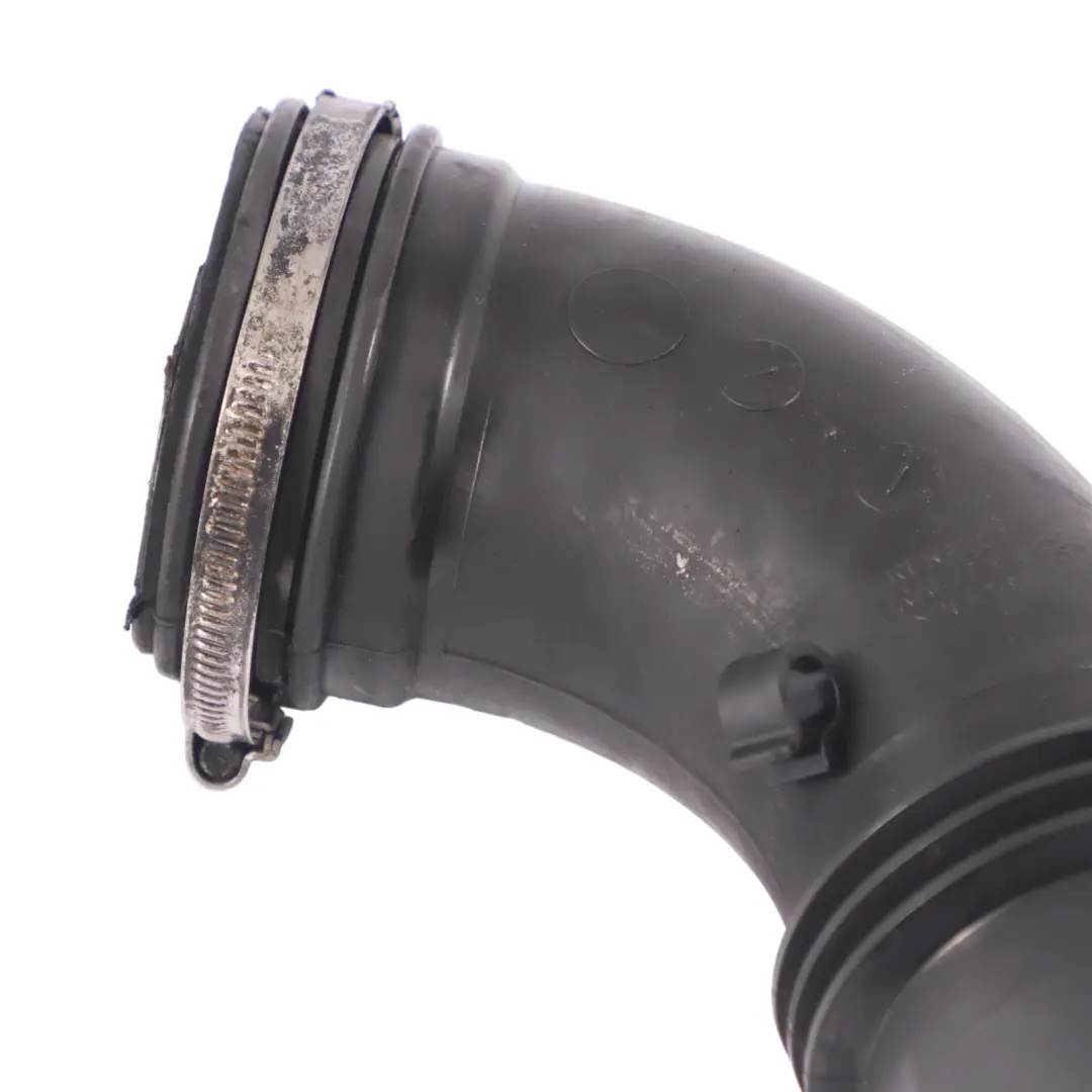 Inlet Intake Pipe Hose to Renault Trafic Opel Vivaro 1.9 DCI Air with Part number 8200396908B Renault Trafic Opel Vivaro 1.9 DCI Air Inlet Intake Pipe Hose - SKU 8200396908B - Part number 8200396908B