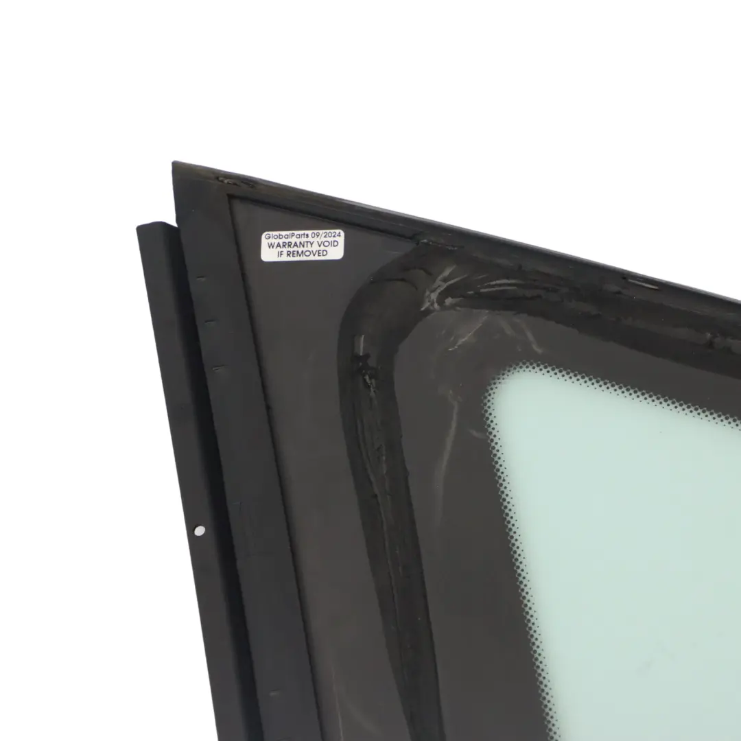 Green Window Glass Rear Right O/S AS2 to BMW X5 E53 with Part number 8402620 BMW X5 E53 Green Window Glass Rear Right O/S AS2 - SKU 8402620-2 - Part number 8402620