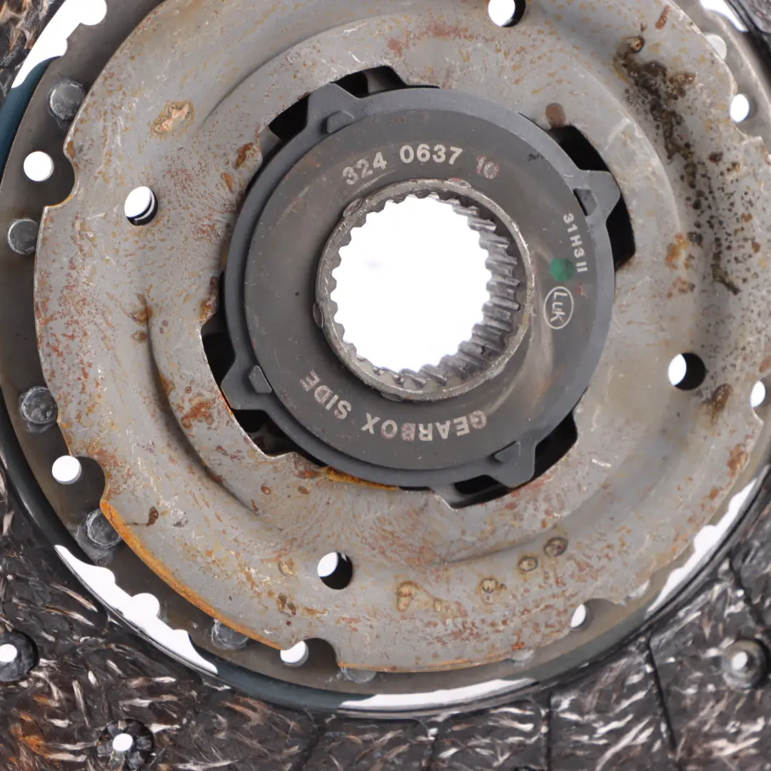 N47N N47S1 Diesel Clutch Plate Disc Parts Kit Set to BMW X1 E84 F20 F30 with Part number 8631808 BMW X1 E84 F20 F30 N47N N47S1 Diesel Clutch Plate Disc Parts Kit Set - SKU 8631808 - Part number 8631808