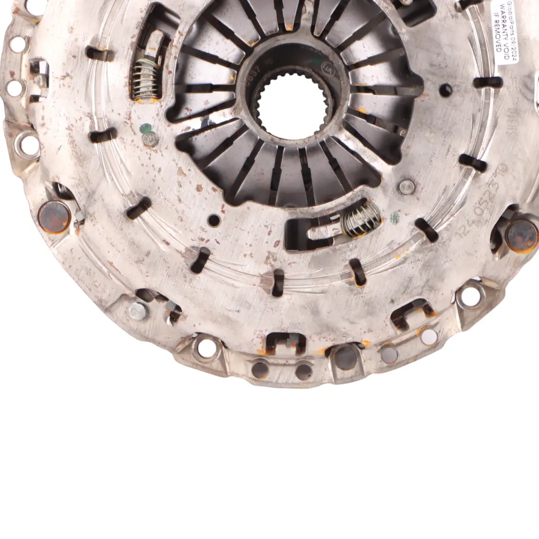 N47N N47S1 Diesel Clutch Plate Disc Parts Kit Set to BMW X1 E84 F20 F30 with Part number 8631808 BMW X1 E84 F20 F30 N47N N47S1 Diesel Clutch Plate Disc Parts Kit Set - SKU 8631808 - Part number 8631808