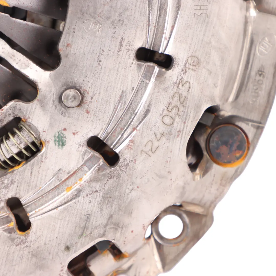 N47N N47S1 Diesel Clutch Plate Disc Parts Kit Set to BMW X1 E84 F20 F30 with Part number 8631808 BMW X1 E84 F20 F30 N47N N47S1 Diesel Clutch Plate Disc Parts Kit Set - SKU 8631808 - Part number 8631808