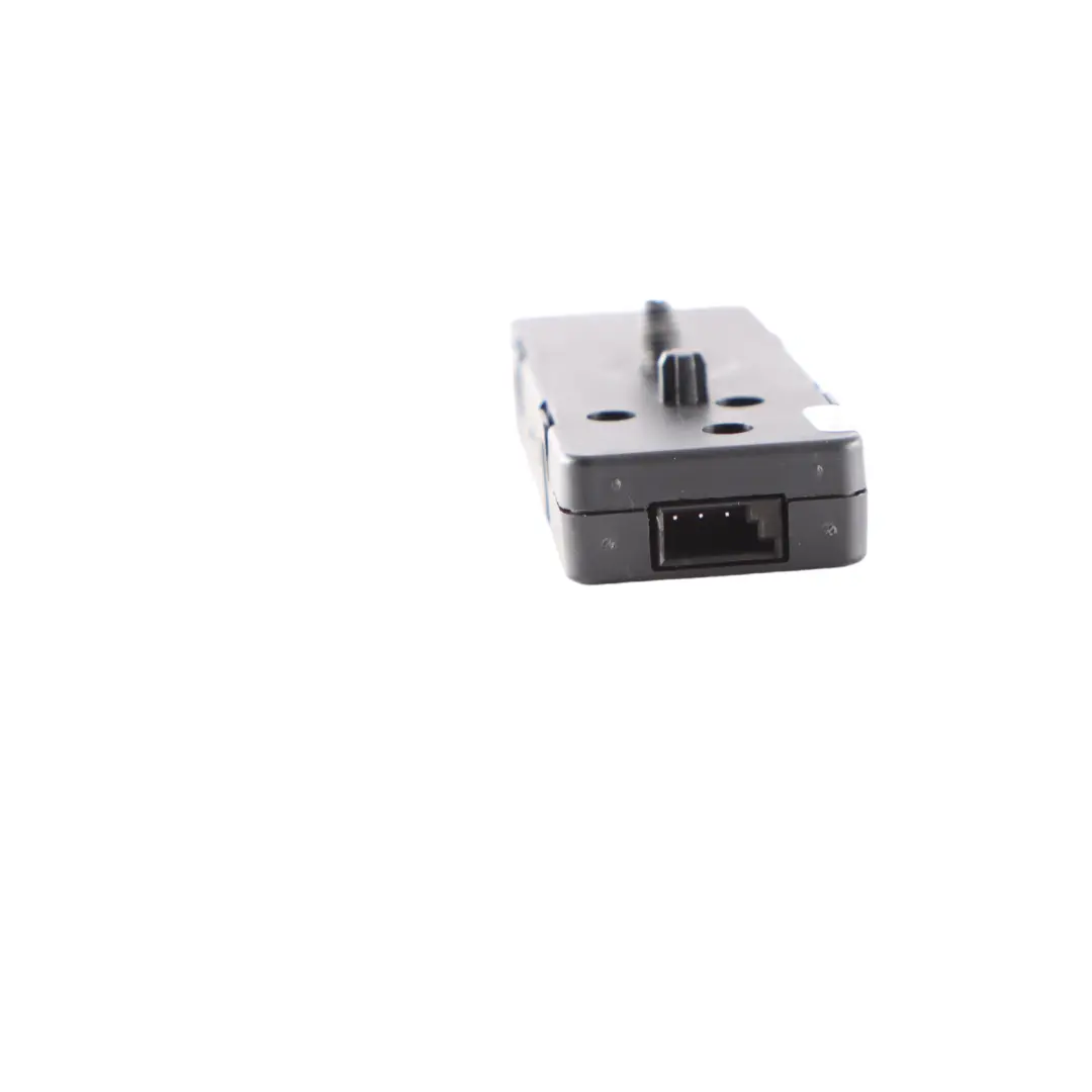 Unidad de control del amplificador de antena BMW F44  - SKU 8795943 - Número de pieza 8795943