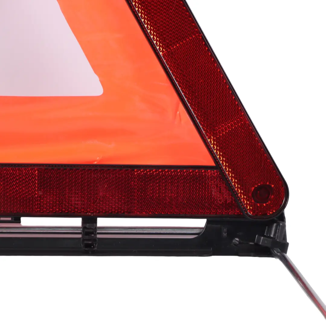 Hazard Warning Triangle Emergency pour Volkswagen VW Tiguan 5N à propos du numéro de pièce 8D9860251B Volkswagen VW Tiguan 5N Hazard Warning Triangle Emergency - SKU 8D9860251B - Numéro de pièce 8D9860251B