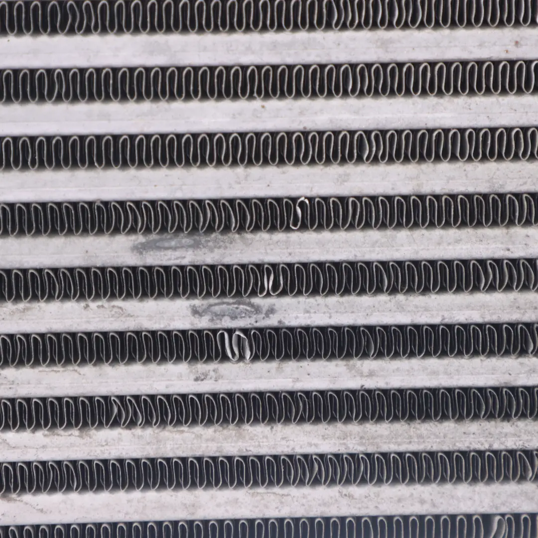 Audi A4 B7 Chłodnica Powietrza Doładowania Lewa Intercooler - SKU 8E0145805T - Numer Części 8E0145805T