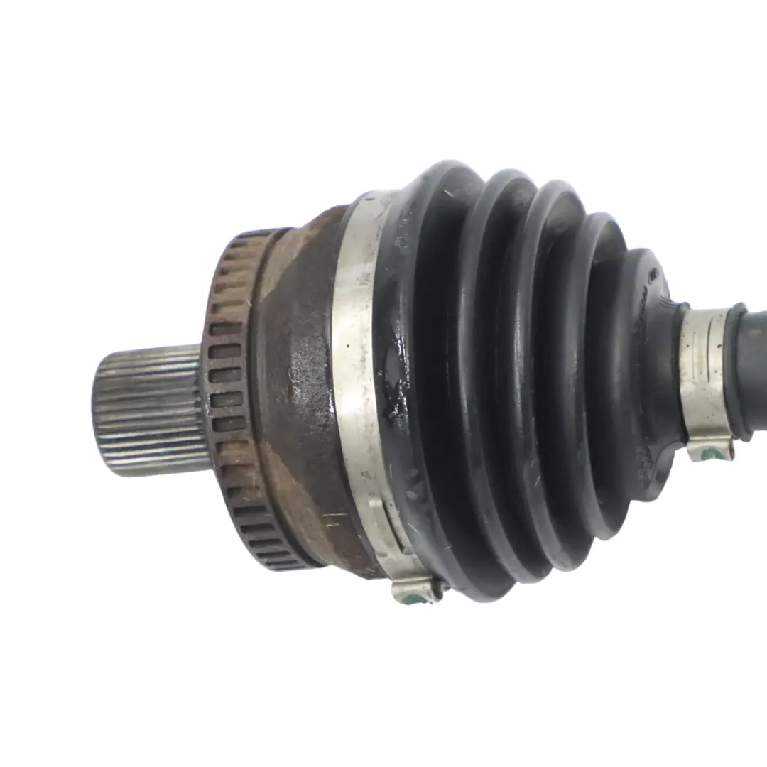 Arbre de Transmission Essieu Avant Droit Quattro pour Audi A4 B7 à propos du numéro de pièce 8E0407272AR Audi A4 B7 Arbre de Transmission Essieu Avant Droit Quattro - SKU 8E0407272AR - Numéro de pièce 8E0407272AR
