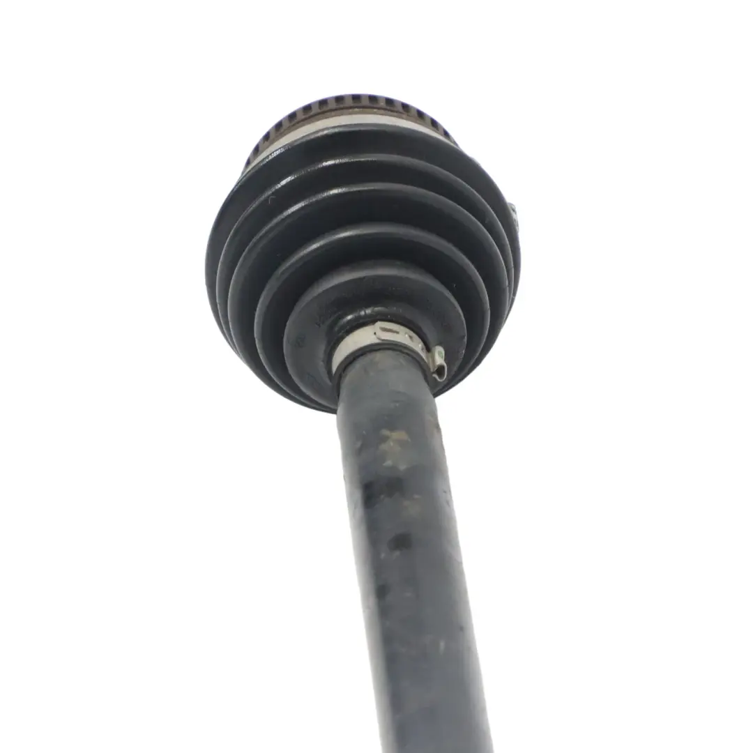 Shaft Front Axle Right O/S Driveshaft Quattro to Audi A4 B7 Drive with Part number 8E0407272AR Audi A4 B7 Drive Shaft Front Axle Right O/S Driveshaft Quattro - SKU 8E0407272AR - Part number 8E0407272AR