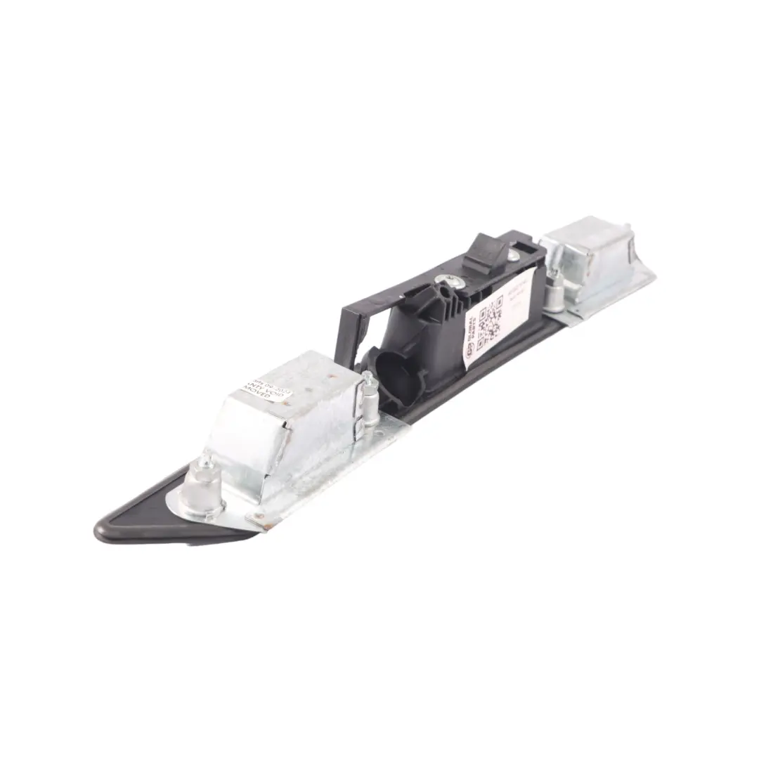 Portellone Bagagliaio Coperchio Maniglia Rivestimento per Audi A4 B7 con numero di parte 8E0827574C Audi A4 B7 Portellone Bagagliaio Coperchio Maniglia Rivestimento - SKU 8E0827574C - Numero di parte 8E0827574C