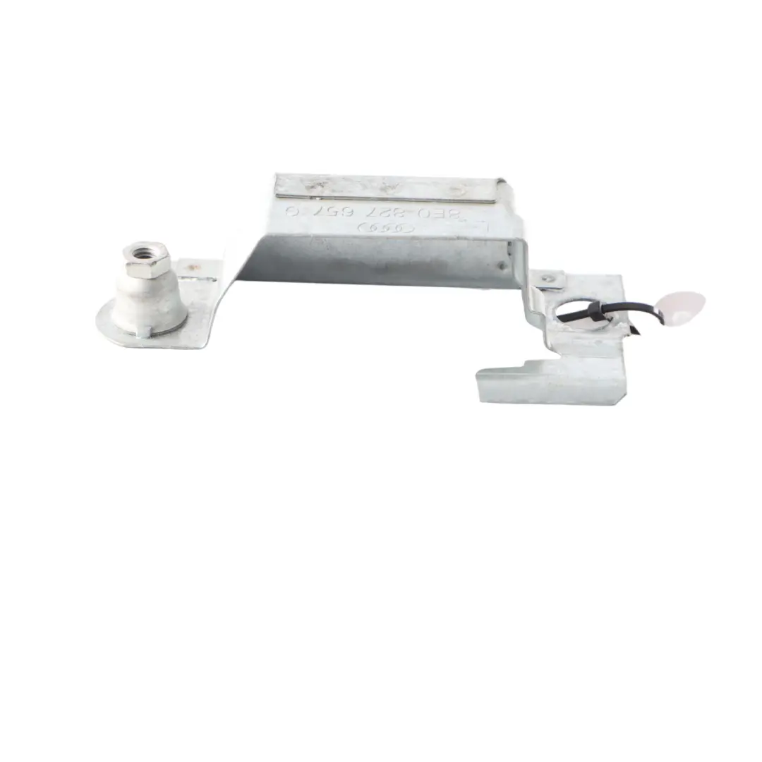 Skoda Octavia II Bande Retenue Support Garniture Arrière Montage - SKU 8E0827657G - Numéro de pièce 8E0827657G