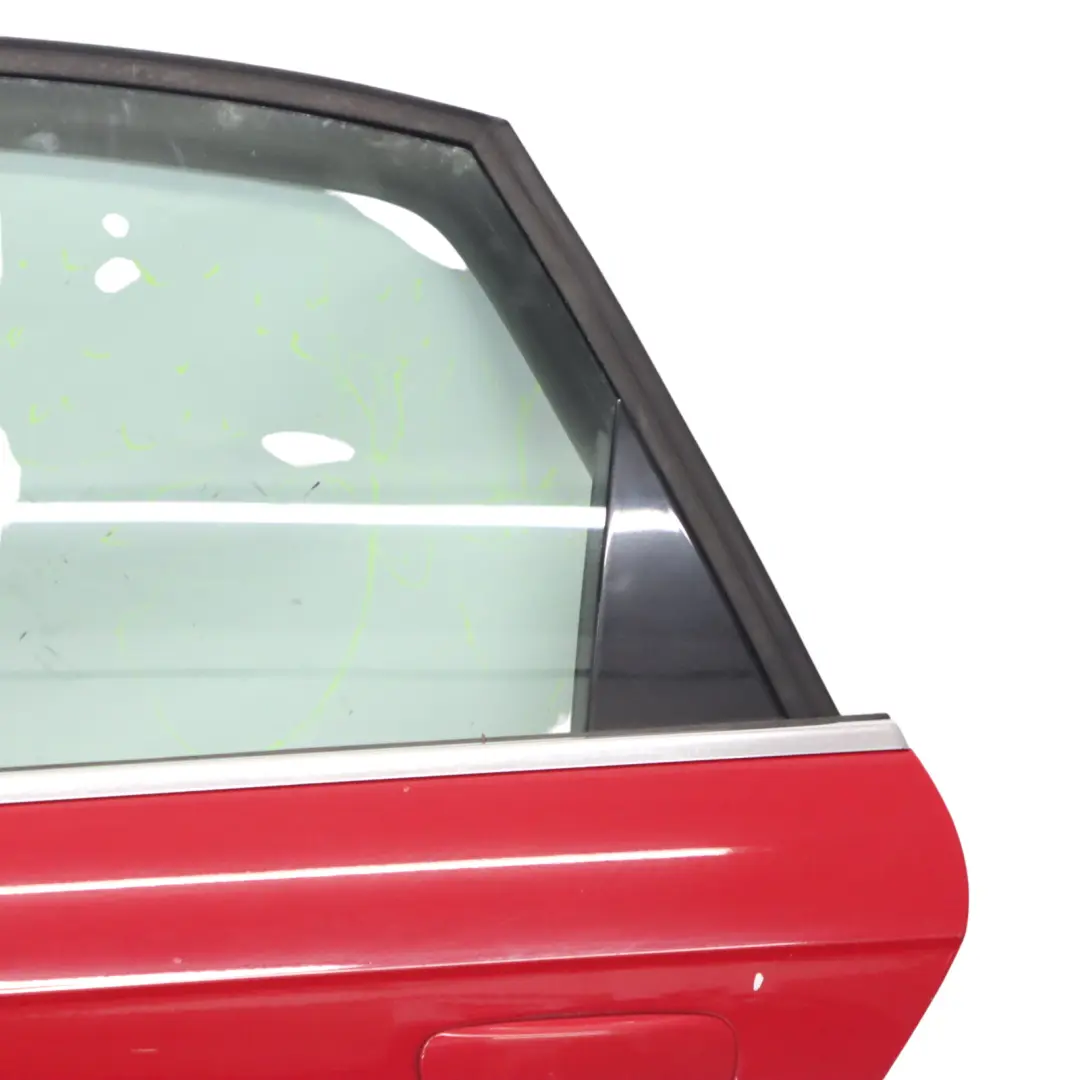 Audi A4 B7 Avant Porte Arrière Gauche Brilliant Red Rouge - Y3J - SKU 8E0833051J-BRR - Numéro de pièce 8E0833051J