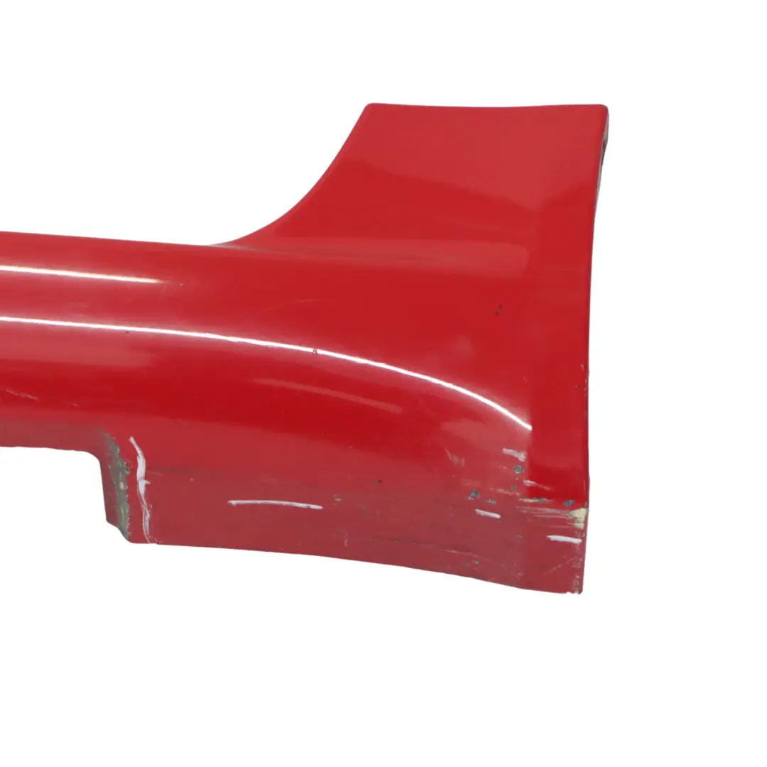 Panneau Latérale Recouvrement Seuil Gauche Brilliant Red Y3J pour Audi A4 B7 à propos du numéro de pièce 8E0853859 Audi A4 B7 Panneau Latérale Recouvrement Seuil Gauche Brilliant Red Y3J - SKU 8E0853859-BRR - Numéro de pièce 8E0853859