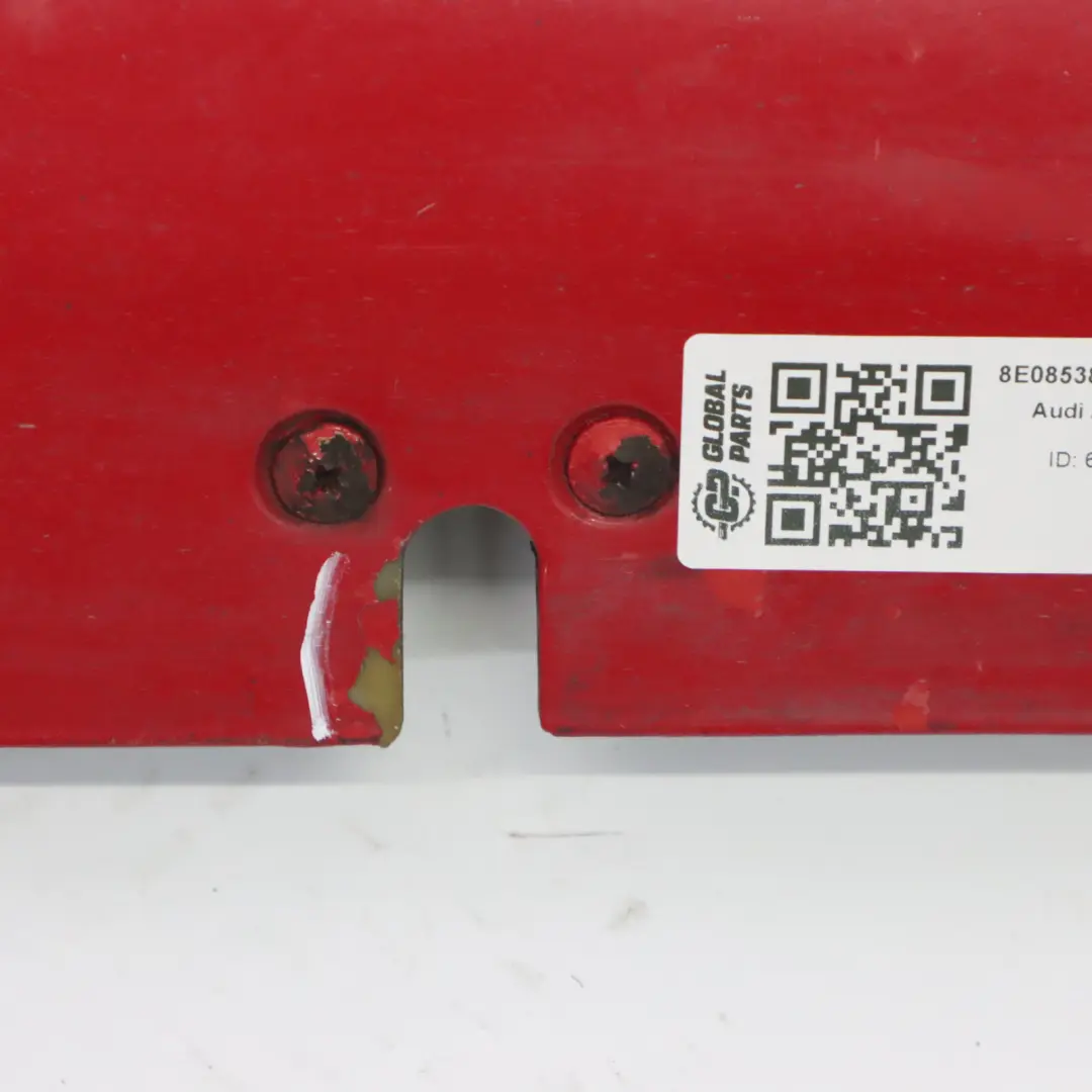 Panneau Latérale Recouvrement du Seuil Droit Brilliant Red - Y3J pour Audi A4 B7 à propos du numéro de pièce 8E0853860 Audi A4 B7 Panneau Latérale Recouvrement du Seuil Droit Brilliant Red - Y3J - SKU 8E0853860-BRR - Numéro de pièce 8E0853860